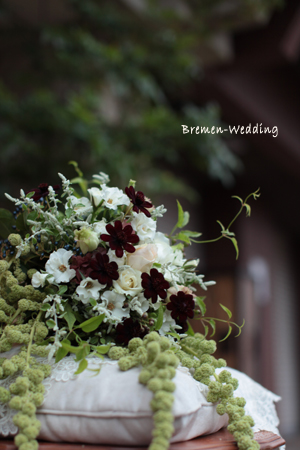 チョコレートコスモスのブーケ | ブーケときどき花嫁 Bremen Wedding